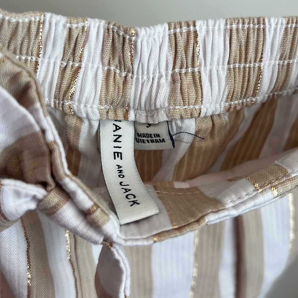 Janie and Jack girls size 3 tan white gold stripe shorts with bow detail - Picture 3 of 3